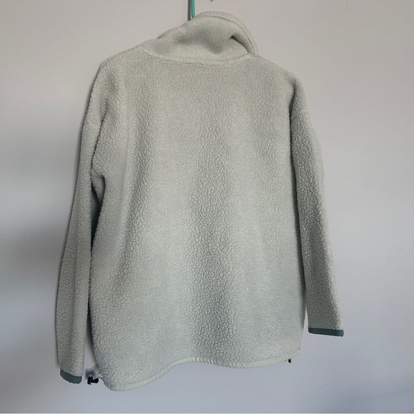 J Crew oversized pastel green half zip up Sherpa| size small - Picture 5 of 5